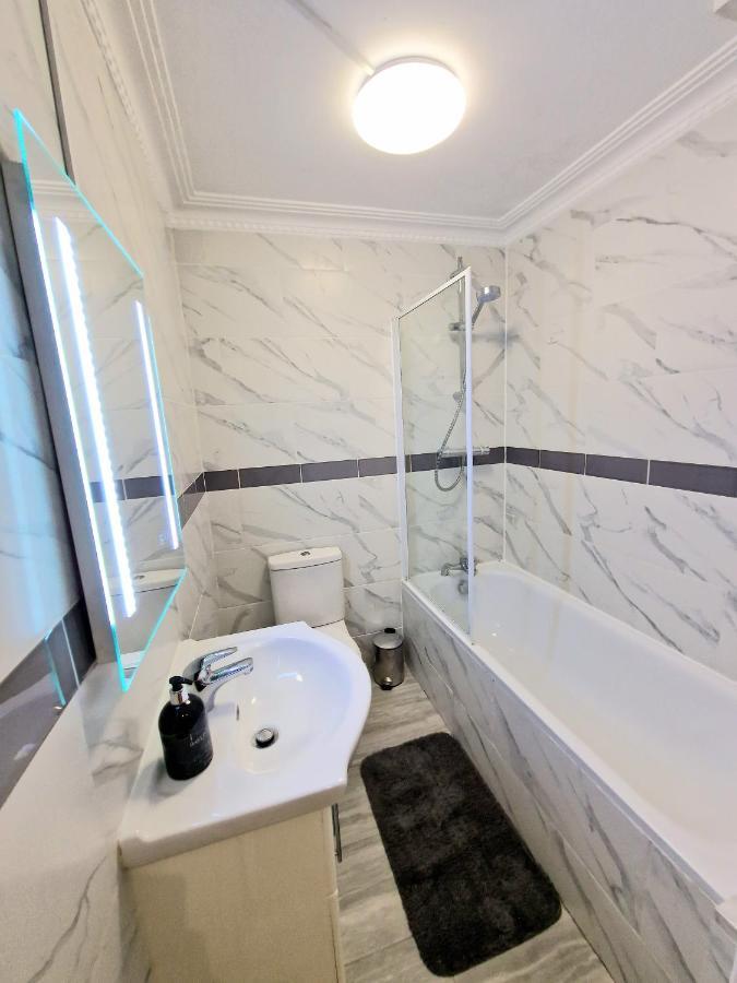Cosy Home In Kensington - Great Location! 3 Minutes Walk To Earl'S Court Station London Luaran gambar
